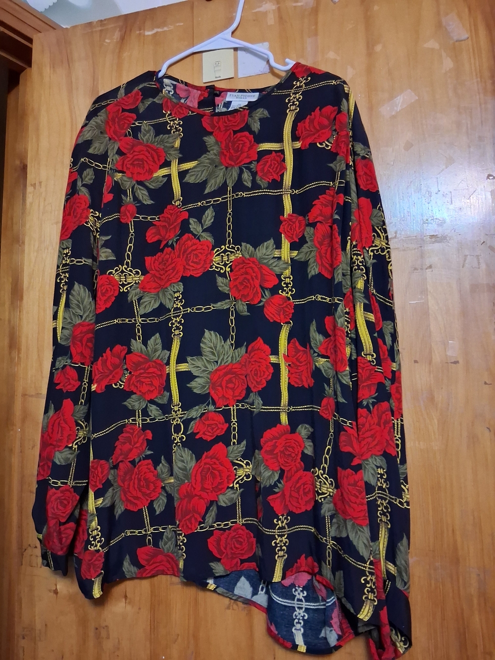 Evan-Picone Blouse Womens Plus Size 24W Black Red Rose Floral Gold Chain Print